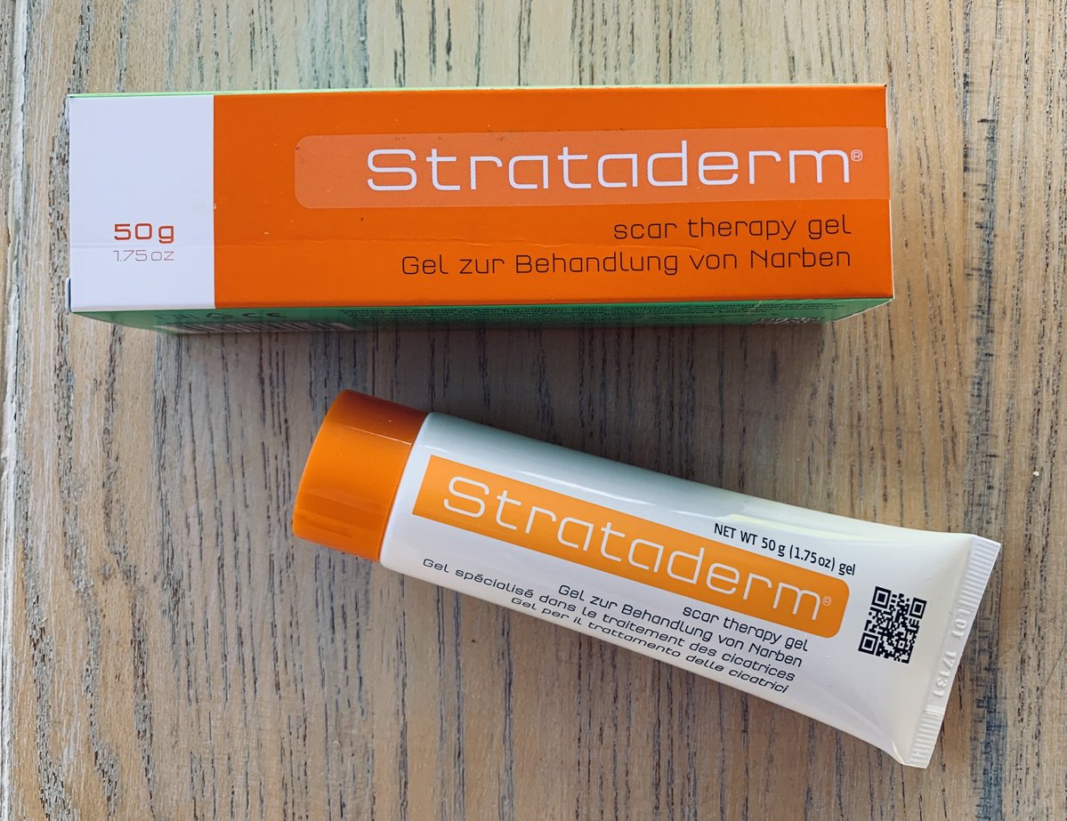 Các thành phần có trong kem bôi Strataderm bổ trợ cho nhau đem đến tác dụng tuyệt vời trên cả sẹo cứng đầu